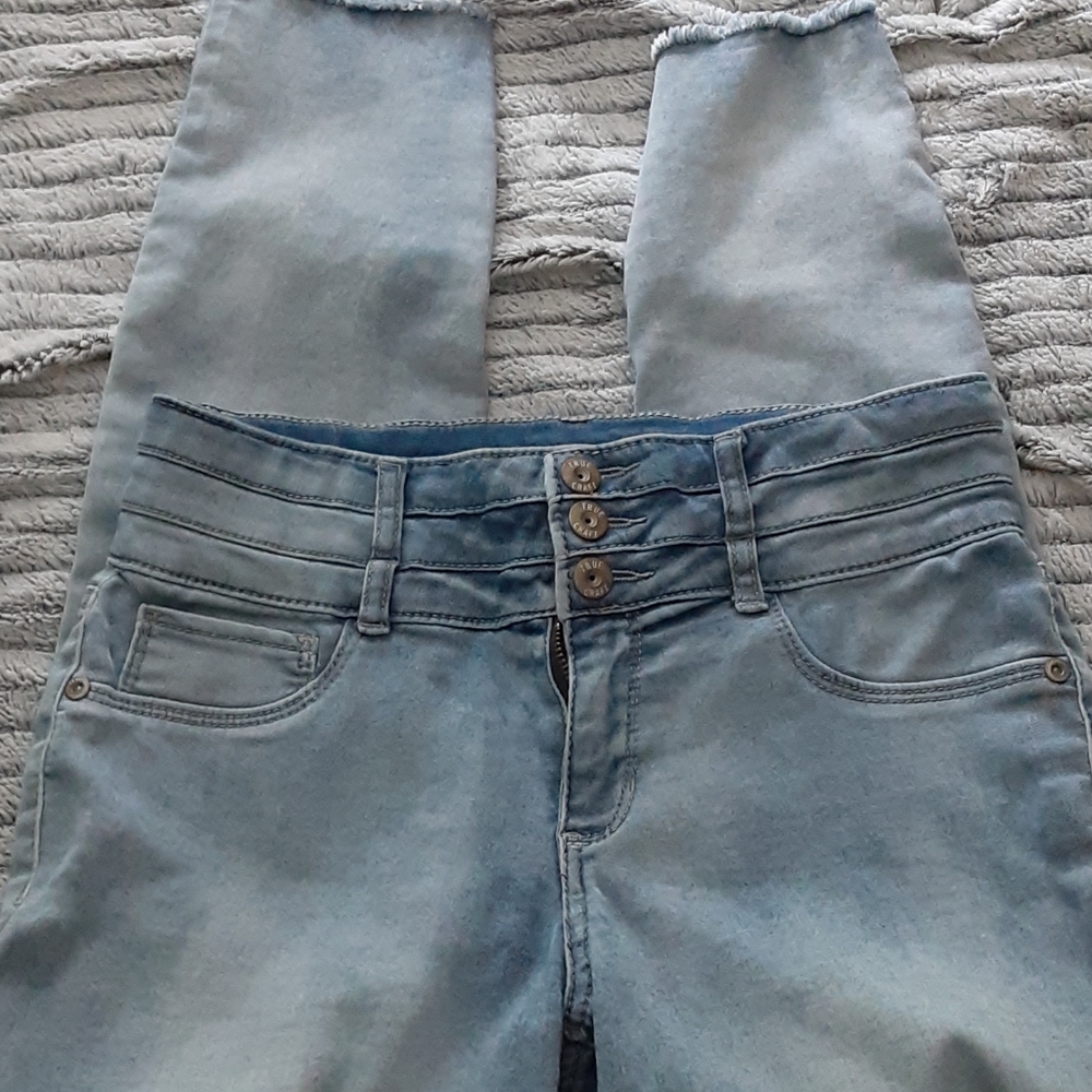 3 pairs of Jean's